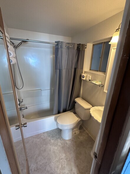 More Photos Of 430 S C St, Virginia City Hotel For Sale