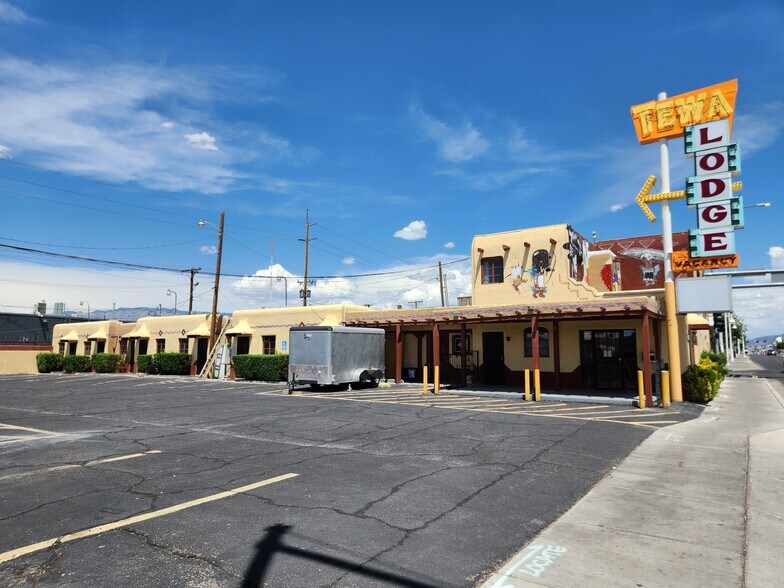 More Photos Of 5715 Central Ave NE, Albuquerque Hotel For Sale