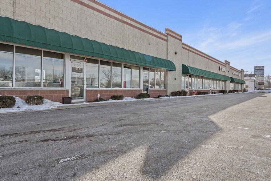 More Photos Of 145-153 Sayton Rd, Fox Lake Unknown For Lease