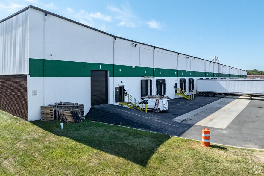 More Photos Of 8221 Preston Ct, Jessup Warehouse For Lease