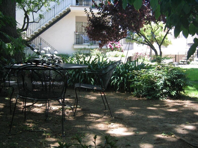 More Photos Of 837 Cowper St, Palo Alto Apartments For Sale