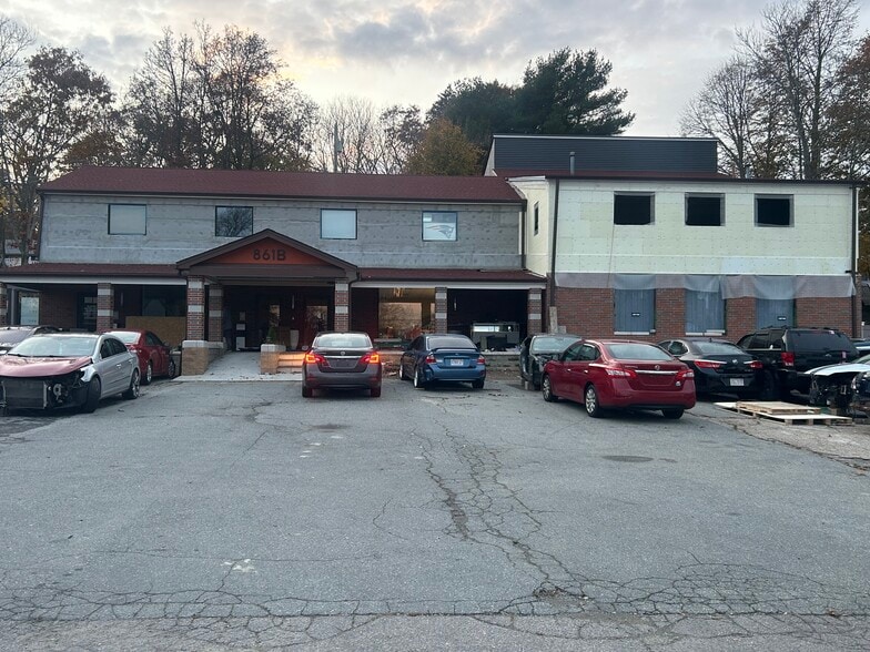More Photos Of 861B Ashley Blvd, New Bedford Freestanding For Sale
