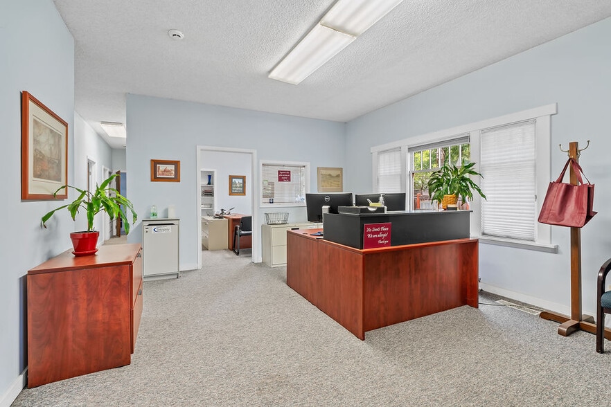 More Photos Of 1313 College Ave, Santa Rosa Office For Sale