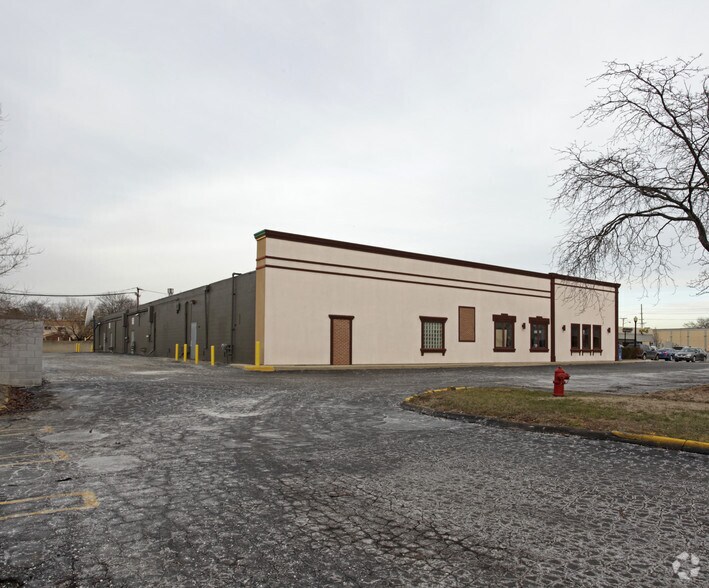 More Photos Of 29191-29307 Southfield Rd, Southfield Unknown For Lease