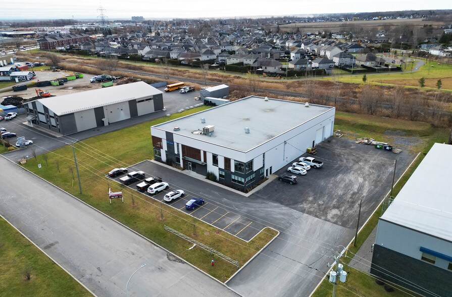 More Photos Of 1000 Rue Gaudette, Saint-jean-sur-richelieu Warehouse For Lease