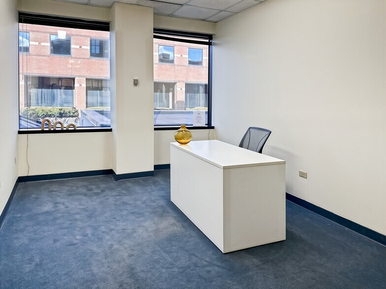 More Photos Of 1 Crossroads Dr, Bedminster Coworking Space