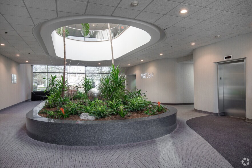 More Photos Of 640 Johnson Ave, Bohemia Office For Lease