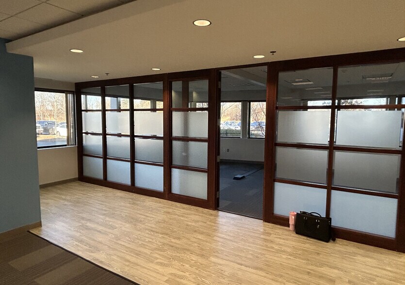 More Photos Of 101 Edgewater Dr, Wakefield Office For Lease