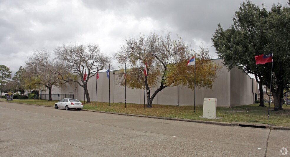 More Photos Of 6001-6501 Westline Dr, Houston Unknown For Lease