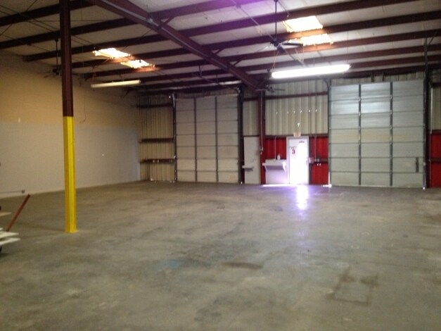 More Photos Of 1985 Cattlemen Rd, Sarasota Warehouse For Sale