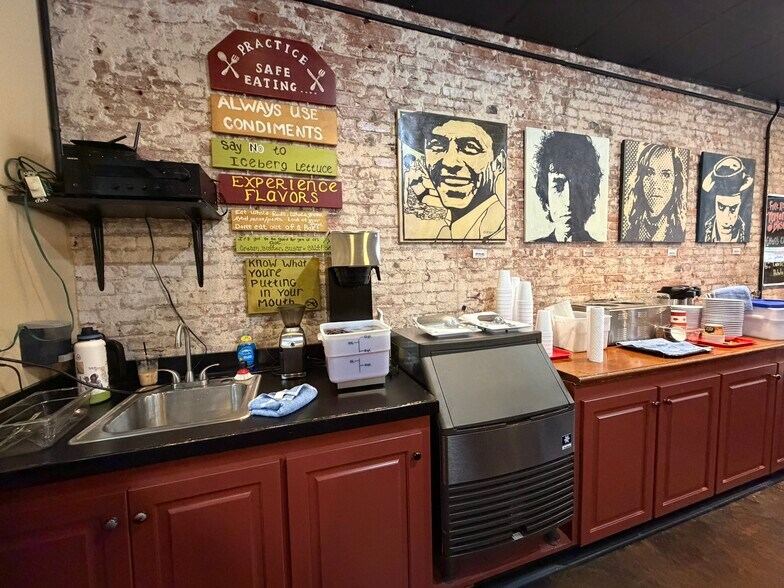 More Photos Of 615 Mena St, Mena Restaurant For Sale