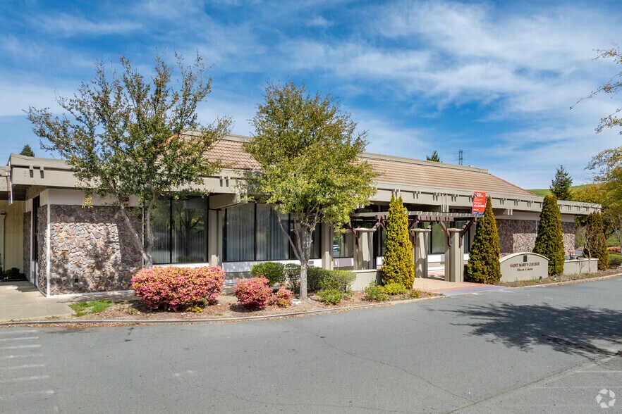 More Photos Of 380 Moraga Rd, Moraga Office Residential For Lease