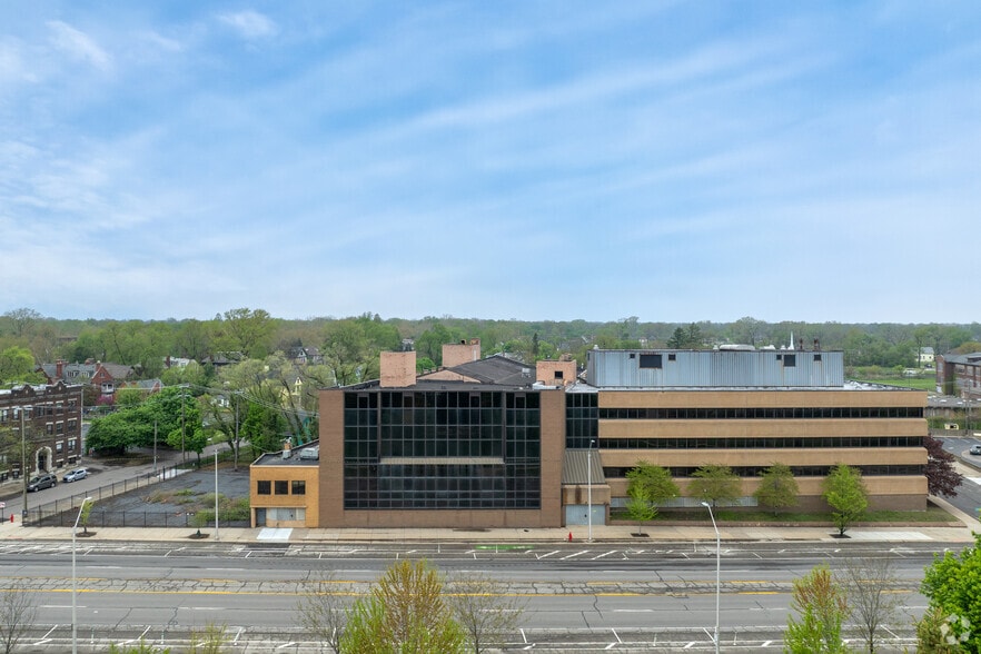 More Photos Of 8701-8735 E Jefferson Ave, Detroit Office Residential For Sale