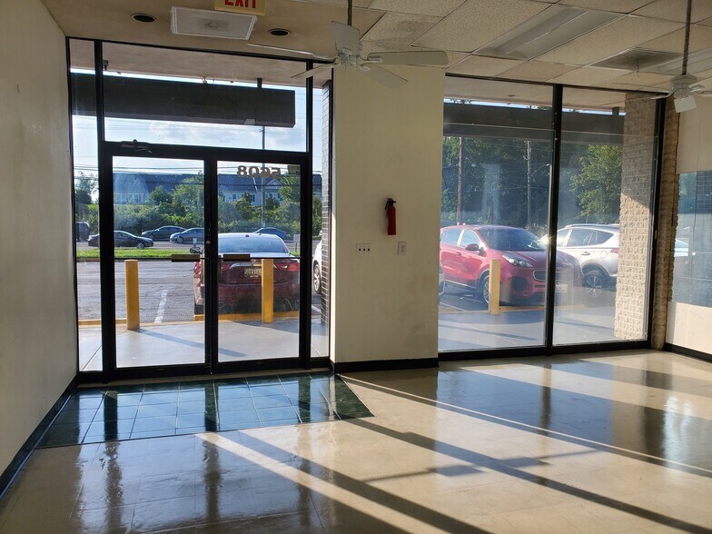 More Photos Of 5612 Saint Barnabas Rd, Oxon Hill Office For Sale