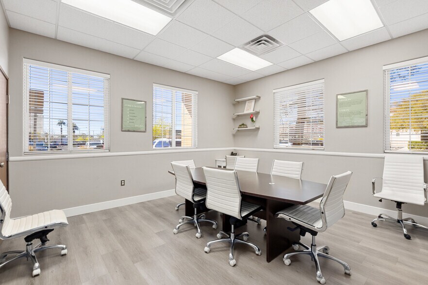 More Photos Of 7656 W Sahara Ave, Las Vegas Medical For Lease