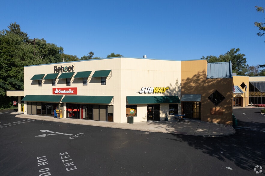 More Photos Of 8080 Old York Rd, Elkins Park General Retail For Lease