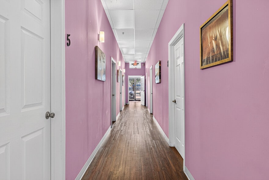 More Photos Of 12989 Bellaire Blvd, Houston Storefront For Sale