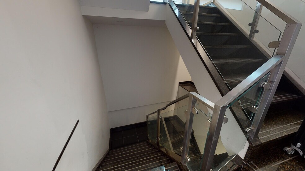 More Photos Of 1758-1768 Cropsey Ave, Brooklyn Office For Lease