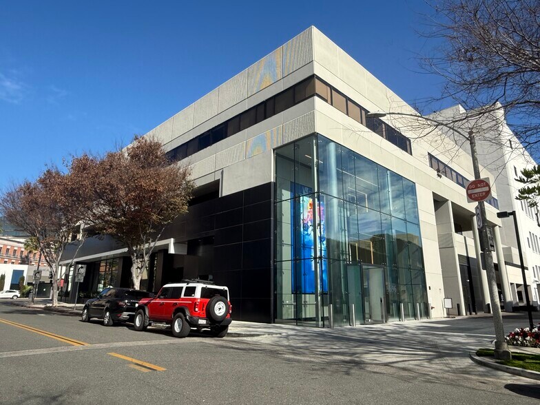 More Photos Of 9680-9696 Wilshire Blvd, Beverly Hills Loft Creative Space For Lease