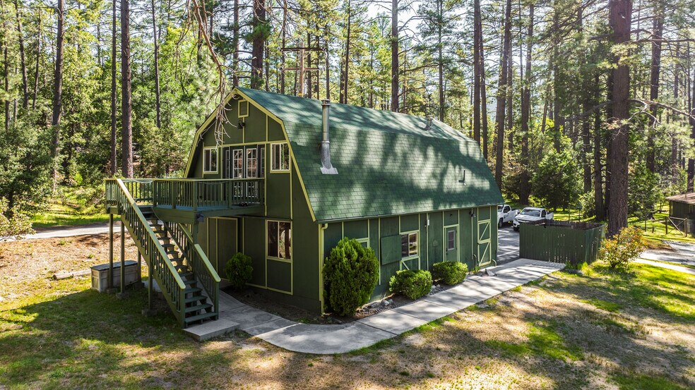 More Photos Of 26345 Delano Dr, Idyllwild-Pine Cove Hotel For Sale