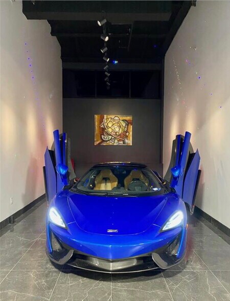 More Photos Of 4229 FM 620, Austin Showroom For Sale