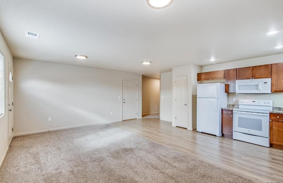 More Photos Of 1793 Spring Ct, Cheyenne Apartments For Sale