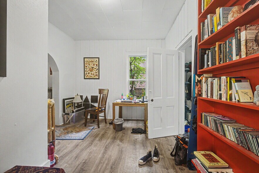 More Photos Of 1044 Maxwell Ave, Boulder Healthcare For Sale