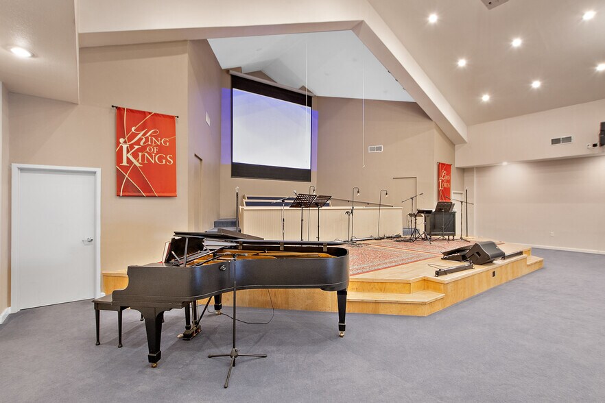 More Photos Of 1050 E Baseline Rd, Phoenix Religious Facility For Sale