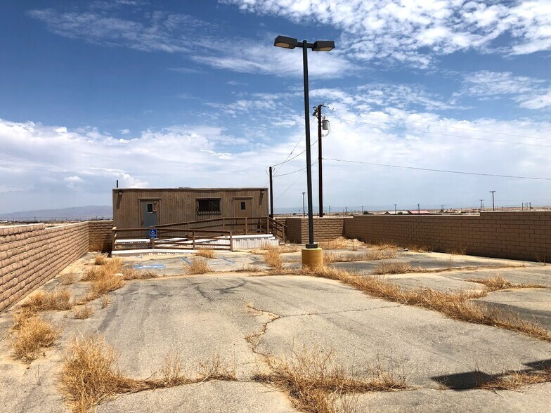 More Photos Of 1972 Thomas R Cannell Rd, Thermal Parking Lot For Sale