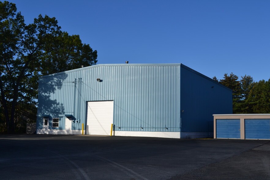 More Photos Of 94 Big Boom Rd, Queensbury Warehouse For Lease