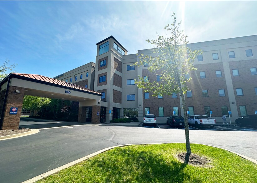 More Photos Of 160 N Eagle Creek Dr, Lexington Medical For Lease