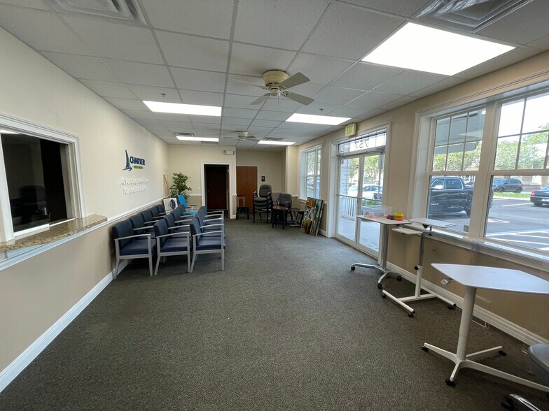 More Photos Of 757 CR 466 #100, Lady Lake Office For Sale