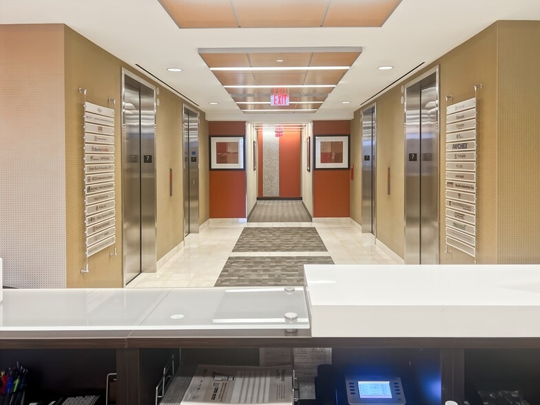 More Photos Of 20 F St NW, Washington Coworking Space