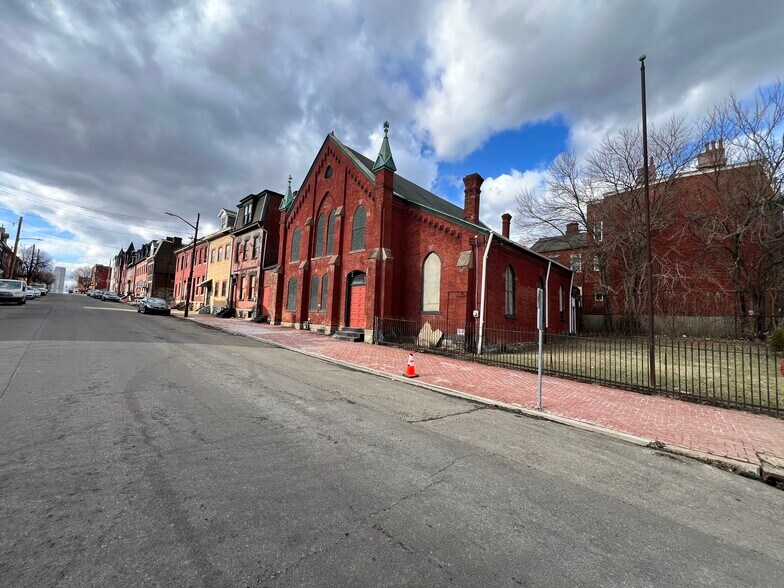 More Photos Of 2035-2037 Forbes Ave, Pittsburgh Religious Facility For Sale
