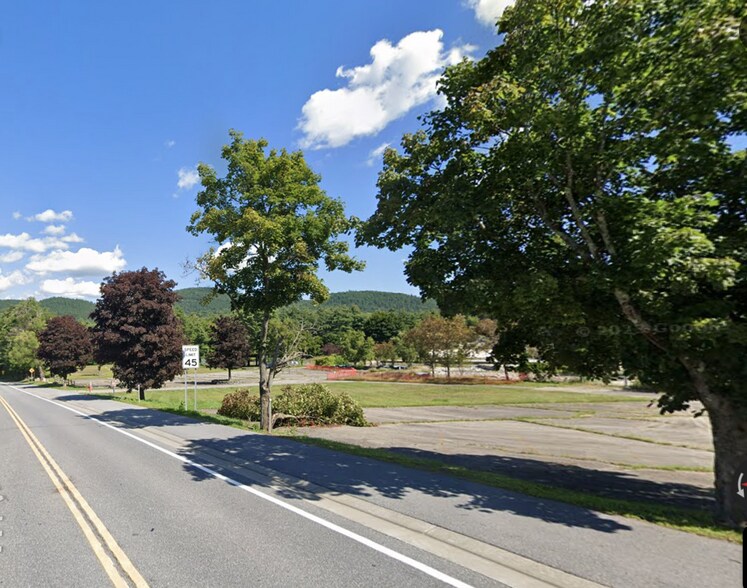 More Photos Of 2136 US-9, Lake George Land For Sale