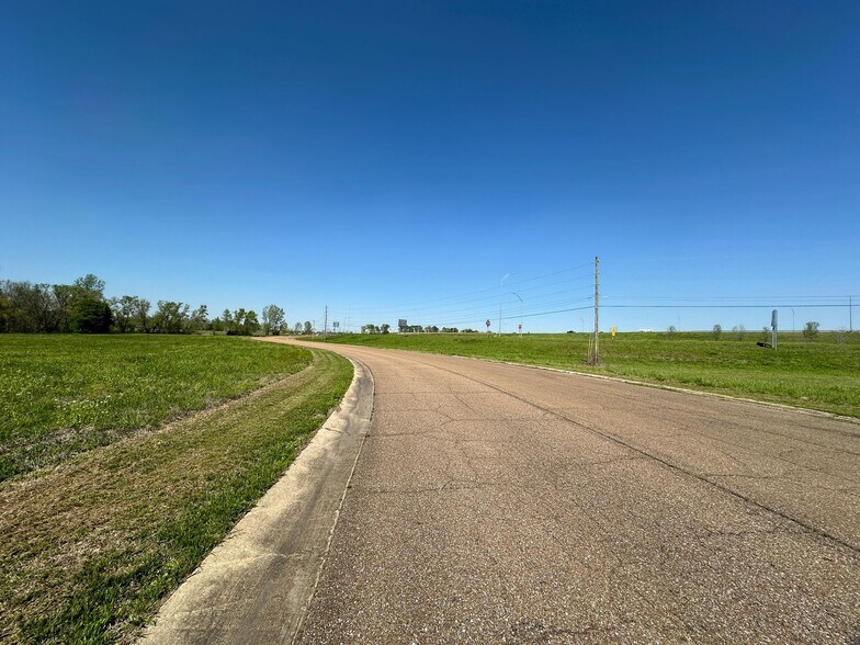 More Photos Of 11.73 acres W Side of Hwy 25 @ Carter Blvd, Starkville Land For Sale