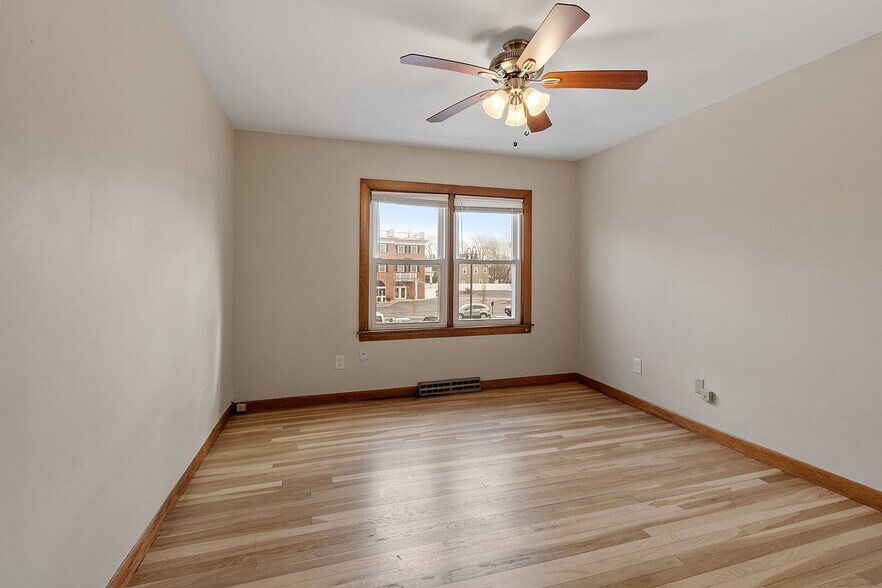 More Photos Of 94-104 N Main St, Mansfield General Retail For Sale