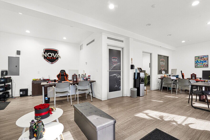 More Photos Of 9621 NW 27th Ave, Miami Office For Sale