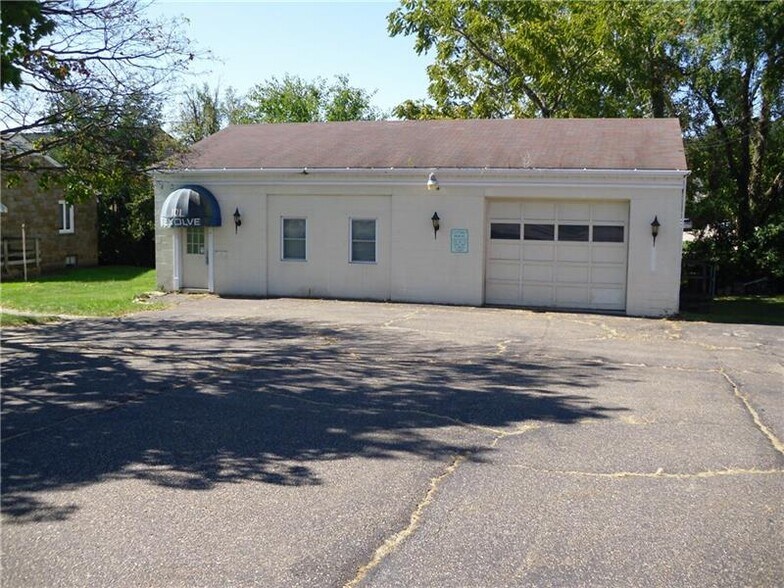 More Photos Of 2725 Leechburg Rd, Lower Burrell Office Residential For Lease