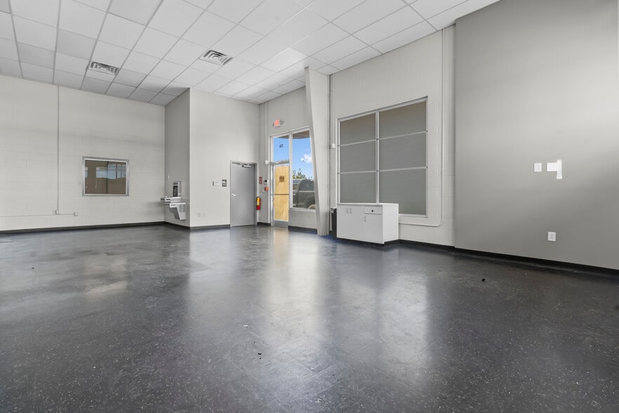 More Photos Of 326 Western Blvd, Greenwood Industrial For Lease