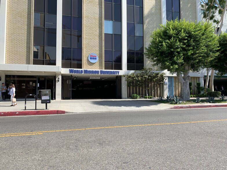 More Photos Of 500 Shatto Pl, Los Angeles Office For Lease