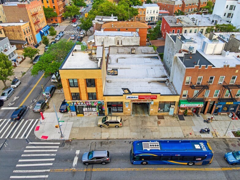 Primary Photo Of , Astoria General Retail For Sale