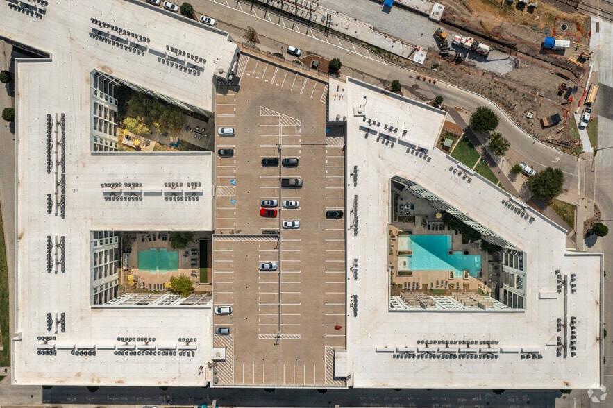 More Photos Of 110 W Cityline Dr, Richardson Apartments For Lease