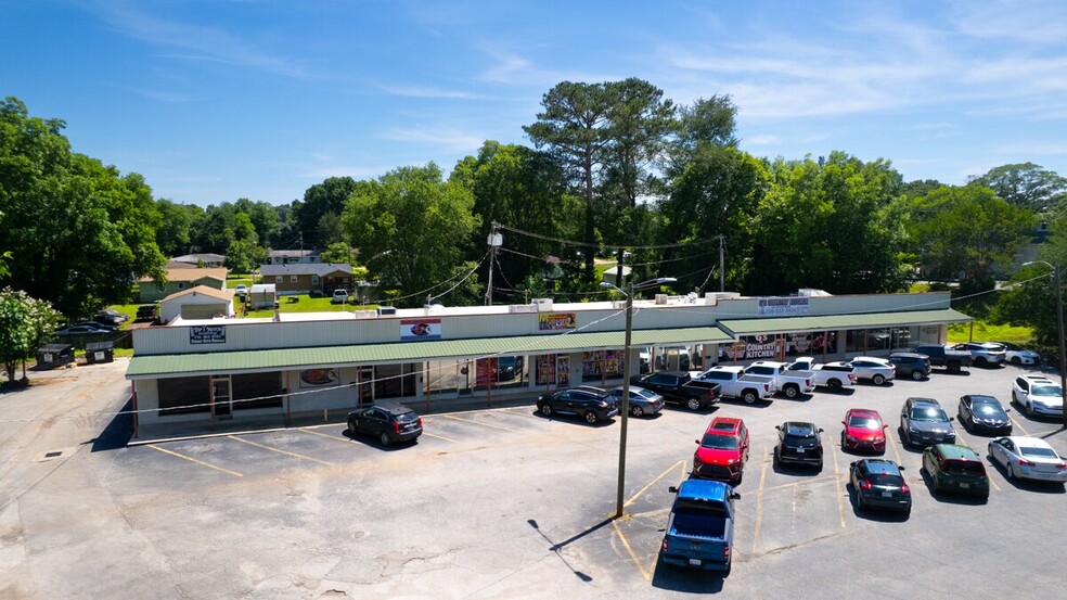 More Photos Of 2501 Oakwood Ave NW, Huntsville Unknown For Lease