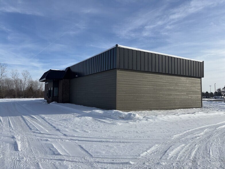 More Photos Of 1861 S Scott Rd, Saint Johns Fast Food For Lease