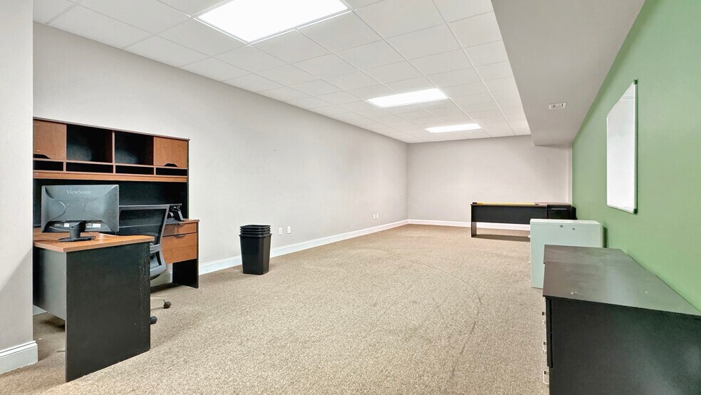 More Photos Of 117 N Mitchell St, Cadillac Medical For Sale