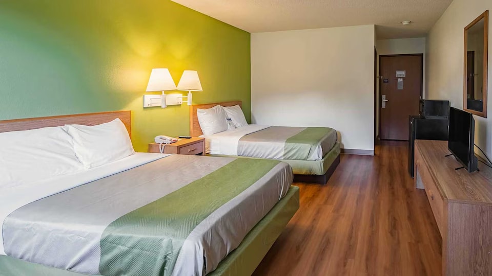 More Photos Of 1064 PA-93, Drums, PA 18222, Drums Hotel For Sale