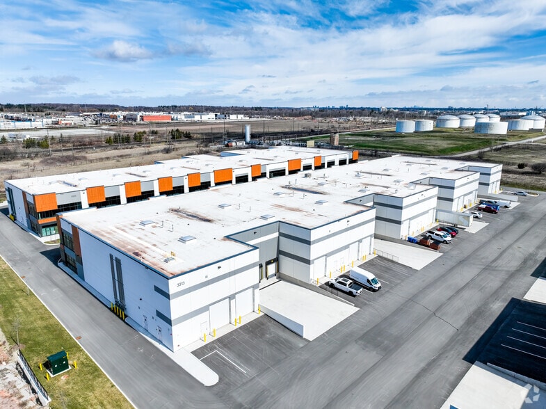 More Photos Of 3313 Superior Crt, Oakville Warehouse For Sale