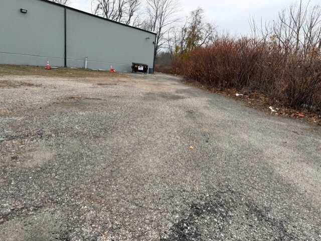 More Photos Of 41 Ford Ln, Warwick Industrial For Sale