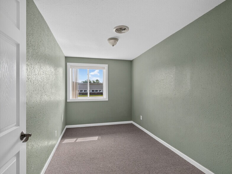 More Photos Of 200 S 4th St, Kawkawlin Assisted Living For Sale